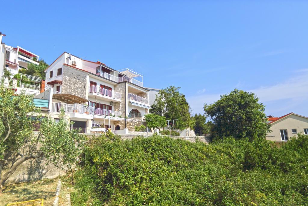 Apartment Duda Хвар Стая снимка