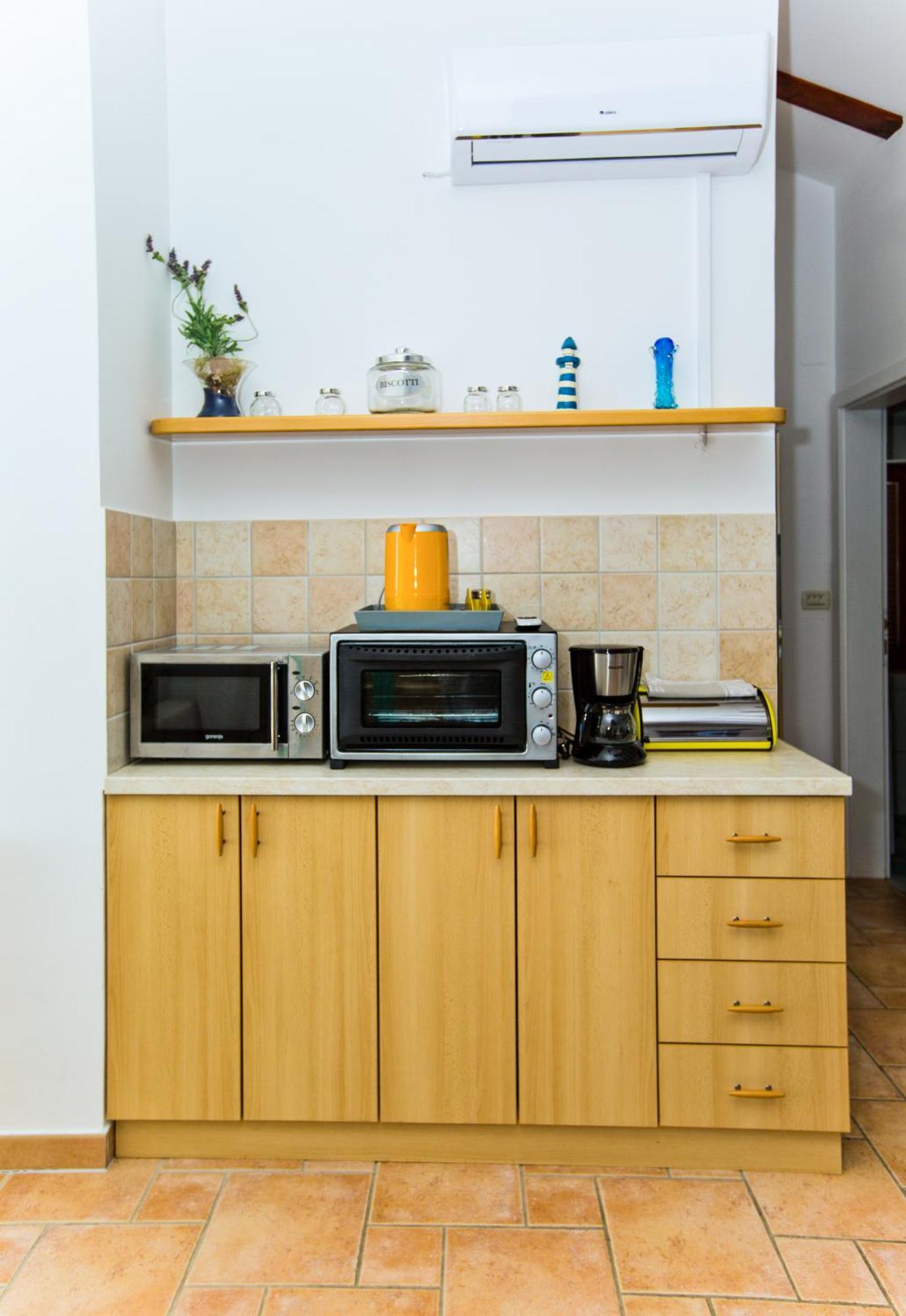 Apartment Duda Хвар Стая снимка